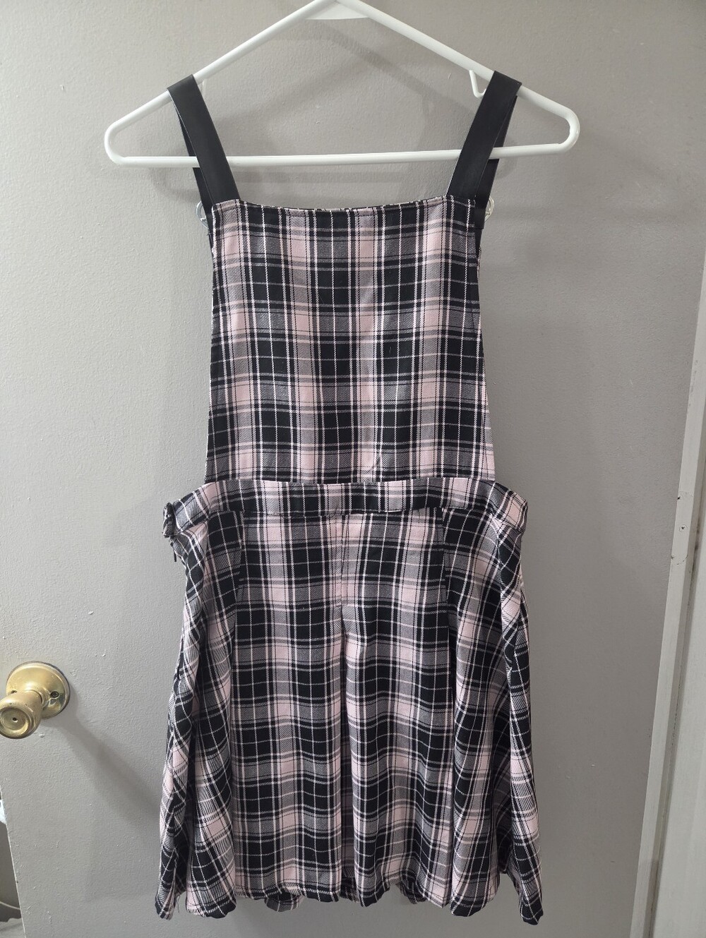 Hot Topic Pink and Black Chic In Style Plaid Pinafore Dress. Sz L - Picture 4 of 8